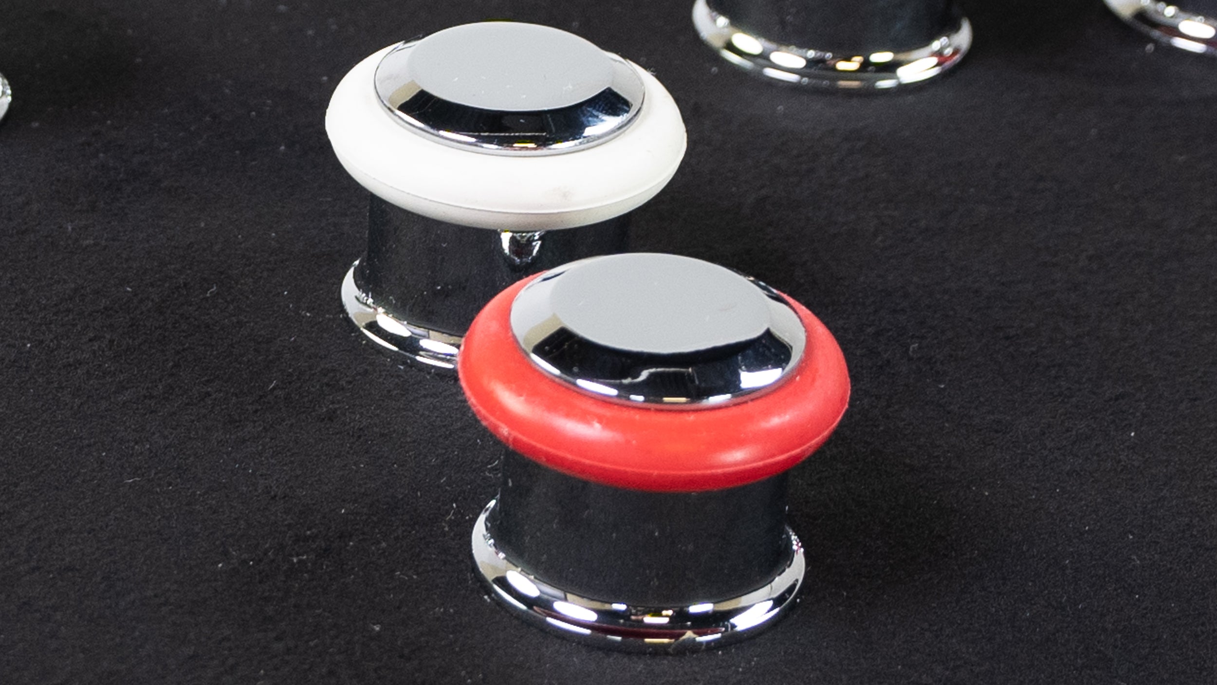 Legacy Billiards Heritage 3 in 1 Game Table with Poker, Dining and Bumper Pool in Overcast Finish - Bumper Closeup