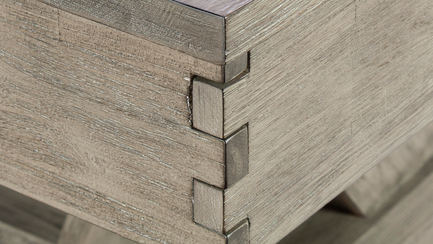 Legacy Billiards 7 Ft Cumberland Outdoor Pool Table in Ash Grey Finish with Jockey Red Outdoor Cloth - Corner Closeup